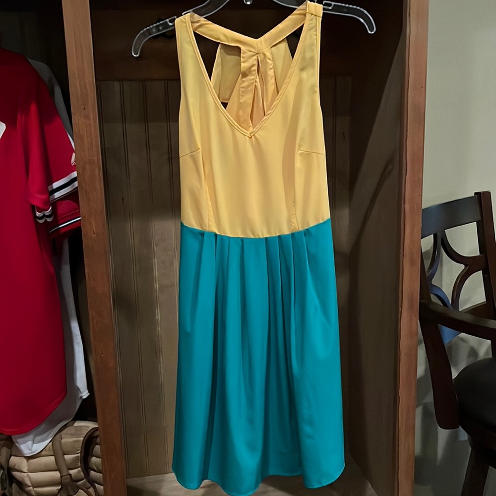 NWOT medium fit and flare dress in yellow and teal